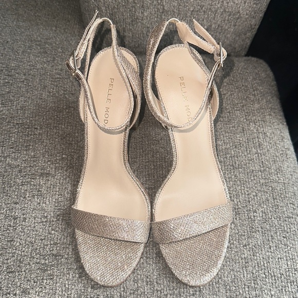 Pelle Moda Brynn Ankle Strap Sandal - Picture 5 of 8